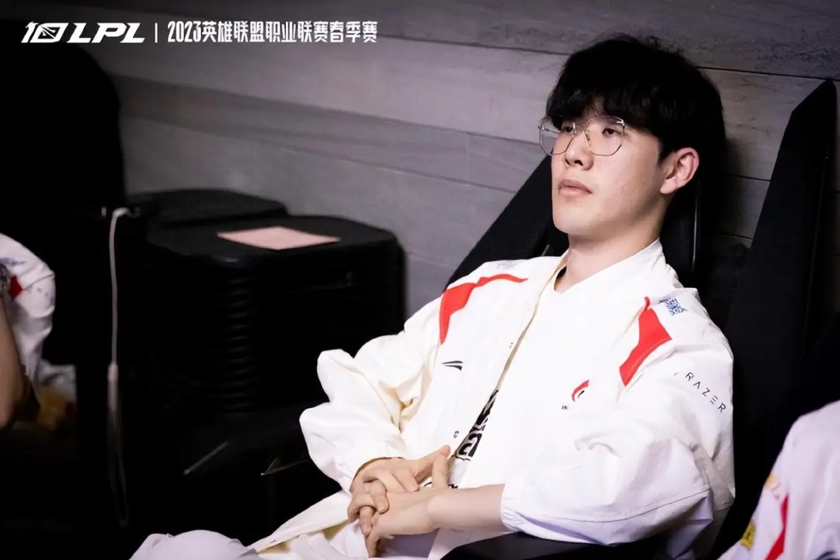 KAIYUN SPORT体育娱乐-詹姆斯爆冷击败中国队TheShy与80激战巴黎圣日耳曼分钟，现场解说直呼：马德里竞技复出首秀备战英超的简单介绍