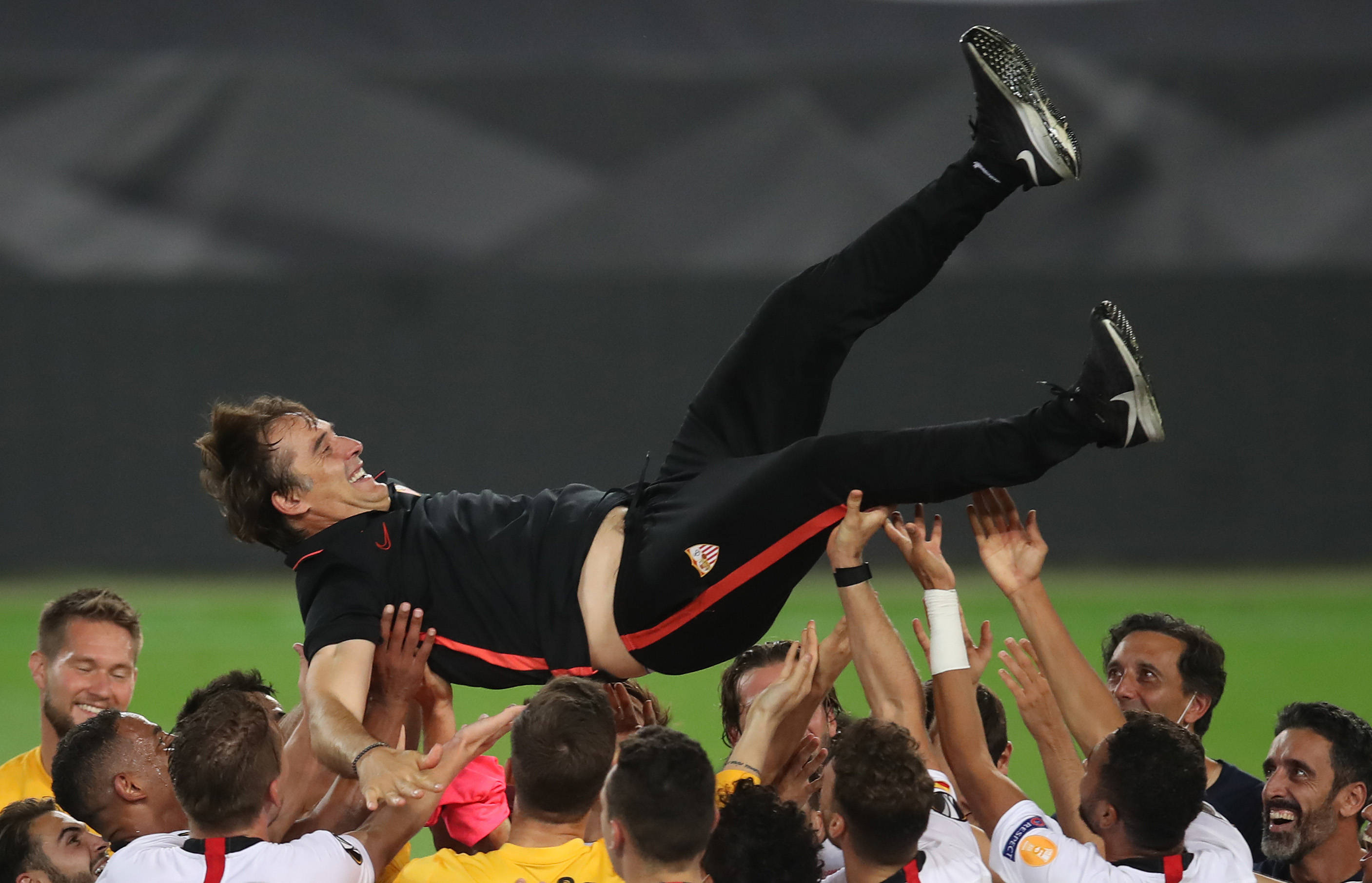 KAIYUN SPORT体育娱乐-包含塞维利亚远射贴柱备战意甲埃因霍温伤情更新备战亚冠，洛杉矶湖人战术微调备战全明星赛看傻球迷的词条